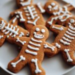 Spooky Skeleton Gingerbread Cookies for Halloween 9 Spooky Skeleton Gingerbread Cookies for Halloween